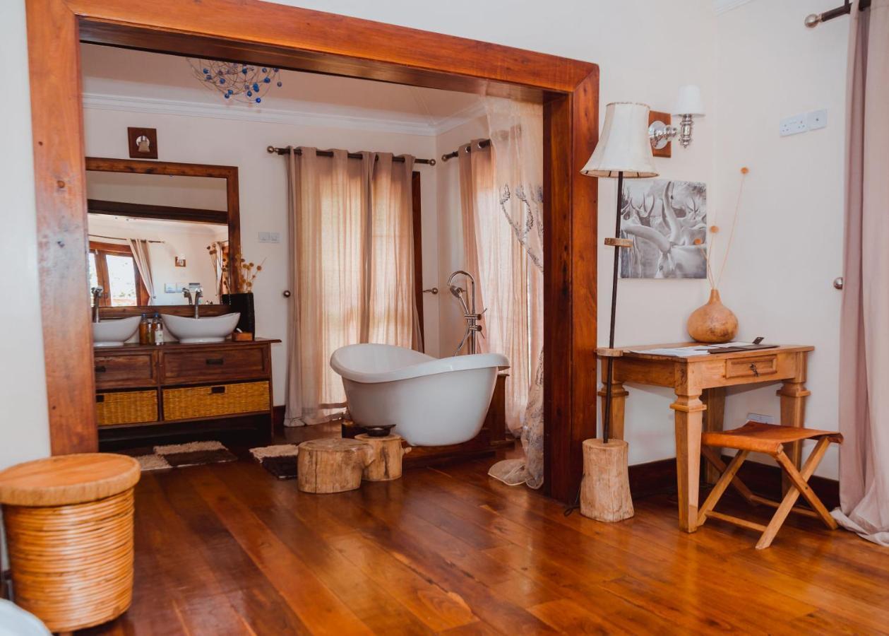 Escarpment Luxury Manyara Lodge