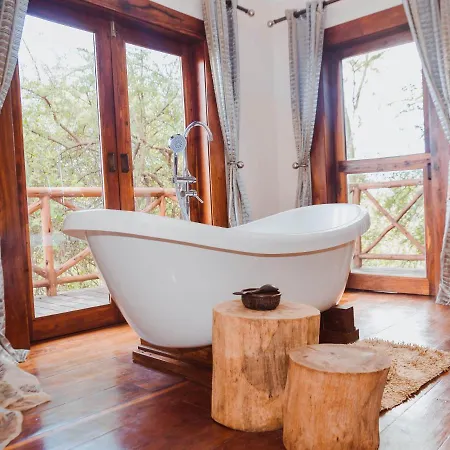 Escarpment Luxury Lodge Manyara Mto wa Mbu Exterior photo